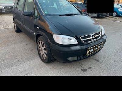 Schwarz Gebraucht 2005 Opel Zafira Njoy Van / Kleinbus | 2.100 € (Fairer Preis)
