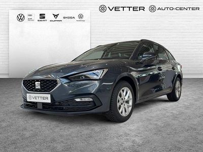 Neu Seat Leon 150 PS (110 kW) 2025 Grau Limousine