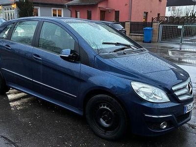 Gebraucht Mercedes B200 136 PS (100 kW) 2009 Blau Van / Kleinbus