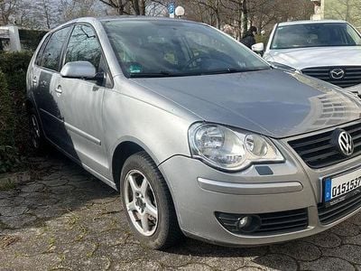 Gebraucht VW Polo 60 PS (44 kW) 2009 Silber Kleinwagen