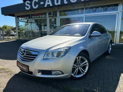 Gebraucht Opel Insignia Innovation 220 PS (161 kW) 2013 Silber Limousine