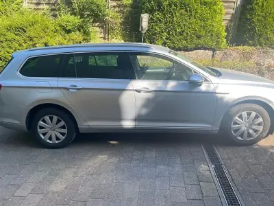 Gebraucht VW Passat Comfortline 150 PS (110 kW) 2017 Silber Kombi