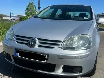 Second-hand VW Golf IV Goal 75 CP (55 kW) 2006 Argintiu Berlinǎ