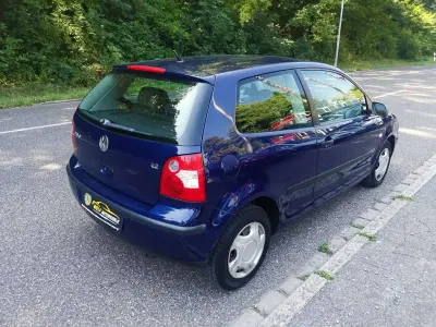 Gebraucht VW Polo Comfortline 75 PS (55 kW) 2003 Reflexsilber metallic Limousine