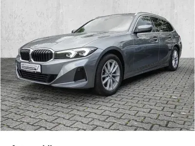 Gebraucht BMW 320 Sport Line 190 PS (139 kW) 2023 Grau Kombi