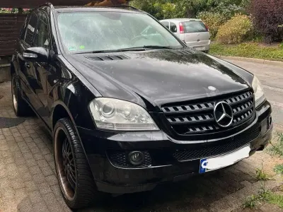 Gebraucht Mercedes ML320 224 PS (164 kW) 2007 Schwarz SUV