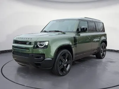 Gebraucht Land Rover Defender HSE Dynamic 349 PS (256 kW) 2026 Grün SUV