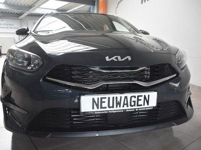 Neu Kia Ceed Sportswagon 101 PS (74 kW) 2026 Grau Kombi