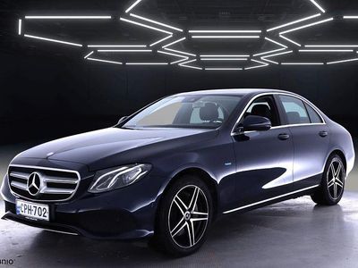 Gebraucht Mercedes E350 Avantgarde 211 PS (155 kW) 2016 Blau Limousine