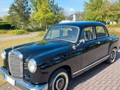 Gebraucht Mercedes C180 75 PS (55 kW) 1962 Schwarz Limousine