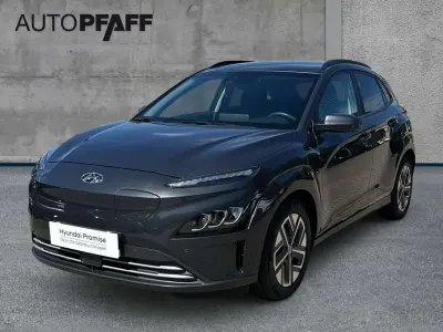 Gebraucht Hyundai Kona Trend 150 kW (204 PS) 2022 Dark knight SUV