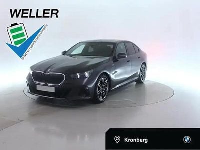 Gebraucht BMW 530e M Sport 299 PS (219 kW) 2025 Sophistograu (grau) Limousine