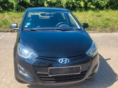 Brugt Hyundai i20 Edition 86 HK (63 kW) 2014 Sort Hatchback