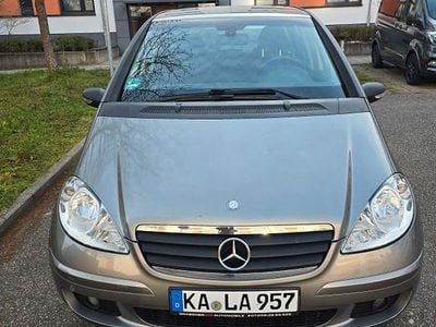 Gebraucht Mercedes A180 Classic 109 PS (80 kW) 2007 Gold Van / Kleinbus