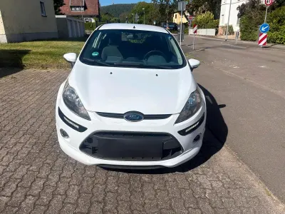 Second-hand Ford Fiesta 81 CP (59 kW) 2011 Alb Berlinǎ