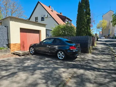 Usata BMW 120 170 CV (125 kW) 2010 Nero Utilitaria