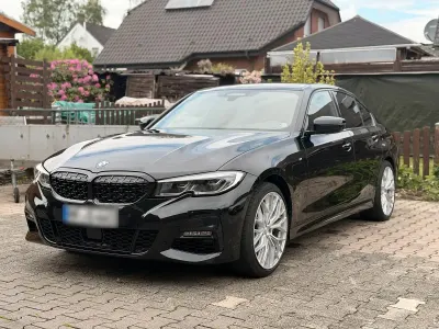 Gebraucht BMW 330e M Sport 292 PS (214 kW) 2020 Schwarz Limousine