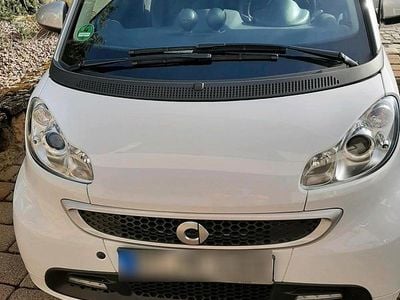 Gebraucht Smart ForTwo Cabrio 84 PS (61 kW) 2013 Weiß Cabrio