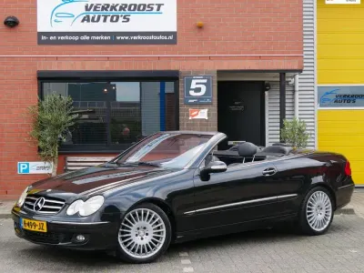 Gebraucht Mercedes CLK320 Elegance 224 PS (164 kW) 2008 Schwarz Cabrio