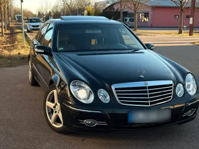 Gebraucht Mercedes E320 Elegance 204 PS (150 kW) 2004 Schwarz Limousine