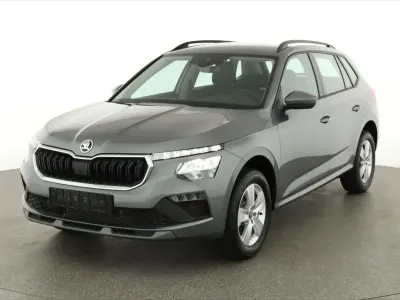 Neu Skoda Kamiq Monte Carlo 150 PS (110 kW) 2025 Schwarz magic perleffekt SUV