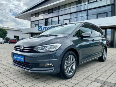 Gebraucht VW Touran Highline 150 PS (110 kW) 2022 Delfingrau metallic Van / Kleinbus