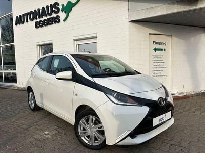 Gebraucht Toyota Aygo X-play 69 PS (50 kW) 2018 Weiß Kleinwagen