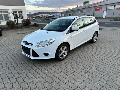 Usata Ford Focus 116 CV (85 kW) 2014 Bianco Station wagon