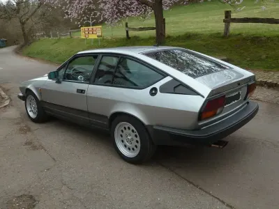 Gebraucht Alfa Romeo GTV 158 PS (116 kW) 1983 Silber Coupé