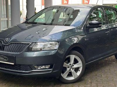 Gebraucht Skoda Rapid 95 PS (69 kW) 2019 Grau Kombi