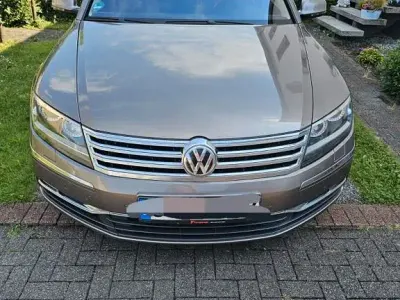 Gebraucht VW Phaeton Exclusive 245 PS (180 kW) 2012 Beige Limousine
