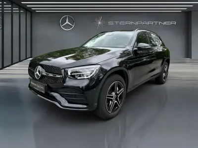 Gebraucht Mercedes GLC300 AMG 211 PS (155 kW) 2021 Metalliclack obsidianschwarz SUV