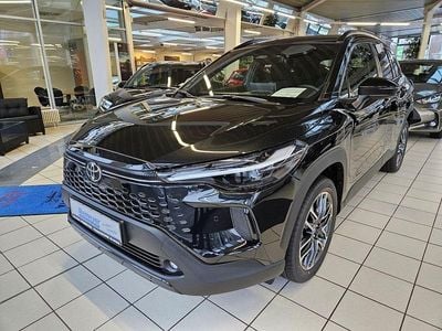 Neu Toyota Corolla Cross 179 PS (131 kW) 2025 Schwarz SUV