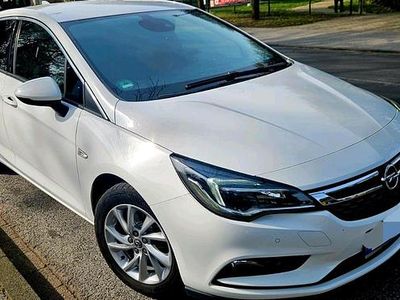 Gebraucht Opel Astra Innovation 125 PS (91 kW) 2017 Weiß Kleinwagen