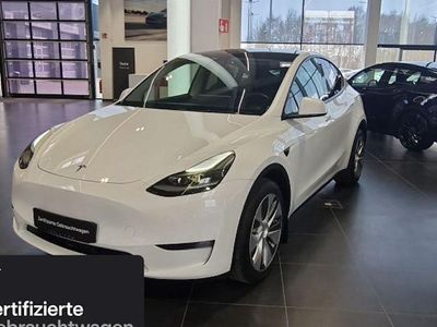 Weiß Gebraucht 2023 Tesla Model Y SUV | 35.200 € (Fairer Preis)