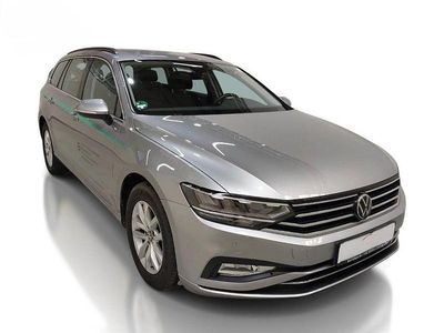 Gebraucht VW Passat Business 150 PS (110 kW) 2023 Silber Kombi