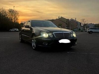 Mercedes E320