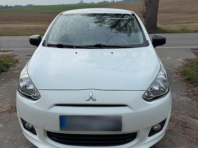 Usata Mitsubishi Space Star Basis 71 CV (52 kW) 2016 Bianco Utilitaria