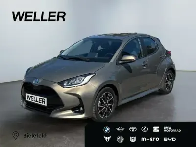 Brugt Toyota Yaris Hybrid Team 116 HK (85 kW) 2023 Brun Hatchback