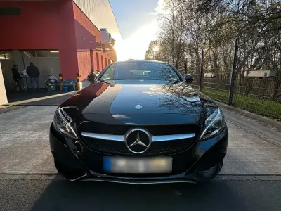 Gebraucht Mercedes C180 156 PS (114 kW) 2016 Schwarz Coupé