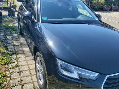 Gebraucht Audi A4 150 PS (110 kW) 2019 Schwarz Kombi