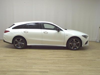 Gebraucht Mercedes CLA250e Shooting Brake AMG line 160 PS (117 kW) 2021 Weiss Kombi