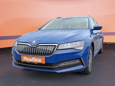 Blau Gebraucht 2022 Skoda Superb Kombi | 22.990 € (Superpreis)