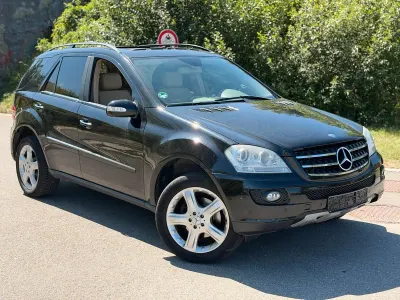 Gebraucht Mercedes ML350 272 PS (200 kW) 2007 Schwarz SUV