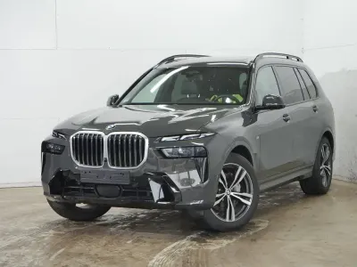 Usata BMW X7 Sport Line 352 CV (258 kW) 2025 Grigio SUV