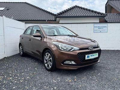Gebraucht Hyundai i20 YES! 84 PS (61 kW) 2015 Braun Kleinwagen