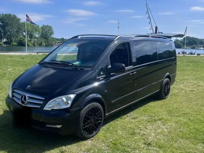 Używany Mercedes Viano 224 KM (164 kW) 2011 Czarny Minivan