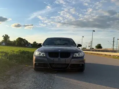 Gebraucht BMW 325 M Sport 197 PS (144 kW) 2007 Grau Limousine