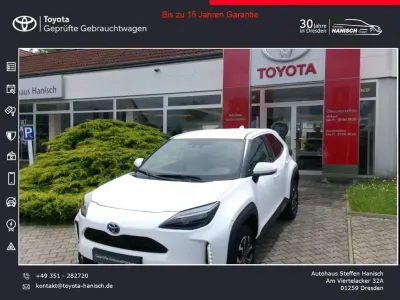 Gebraucht Toyota Yaris Cross Team 116 PS (85 kW) 2024 Schneeweiß SUV