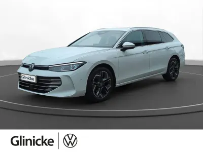 Gebraucht VW Passat Elegance 150 PS (110 kW) 2024 Pure white Kombi